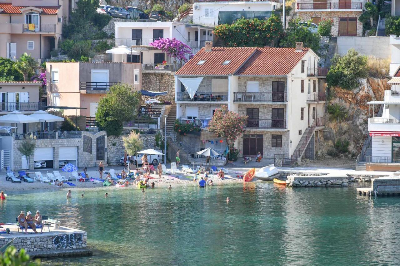Apartmani Dora Duboka Bagian luar foto