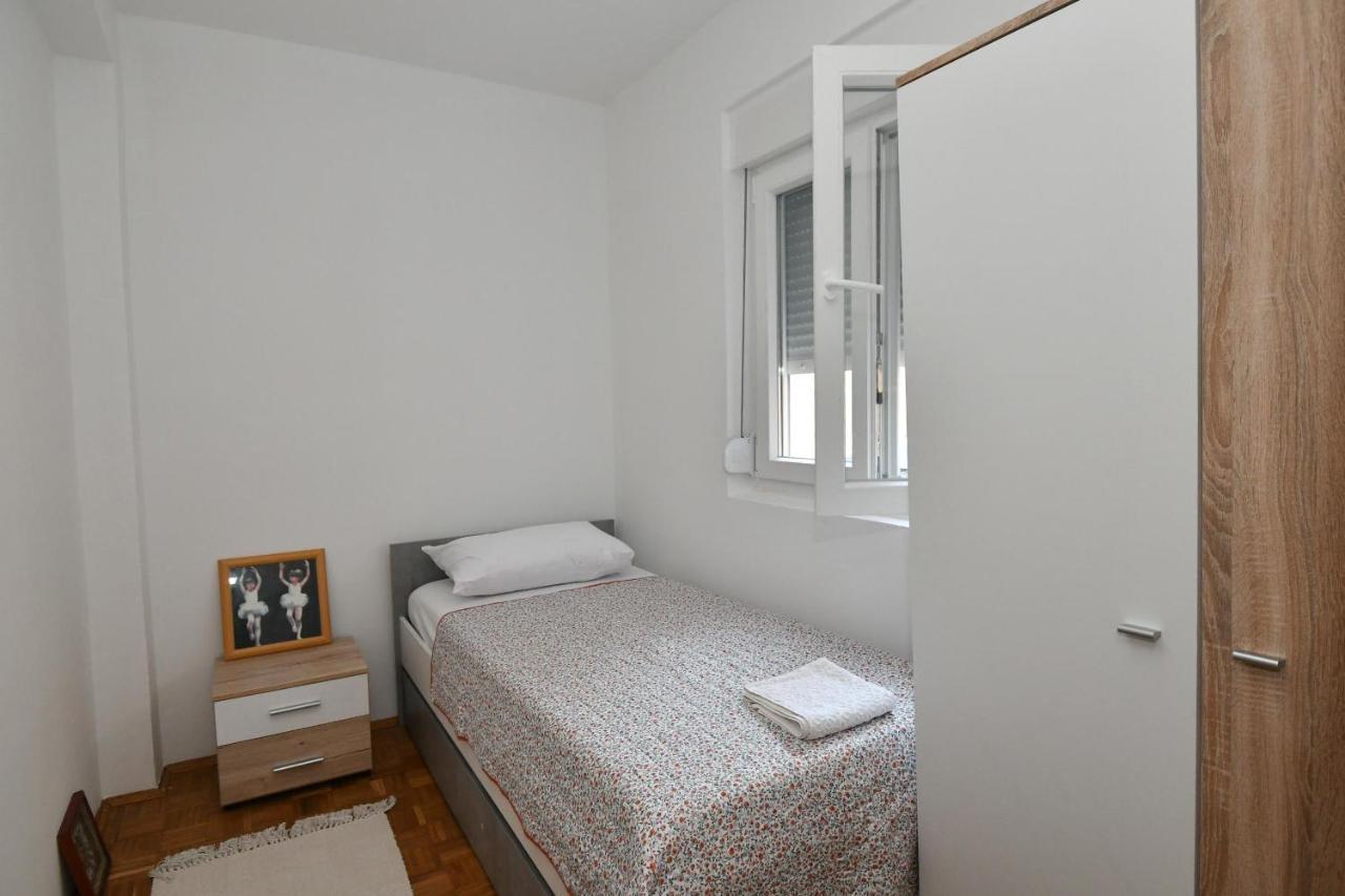 Apartmani Dora Duboka Bagian luar foto
