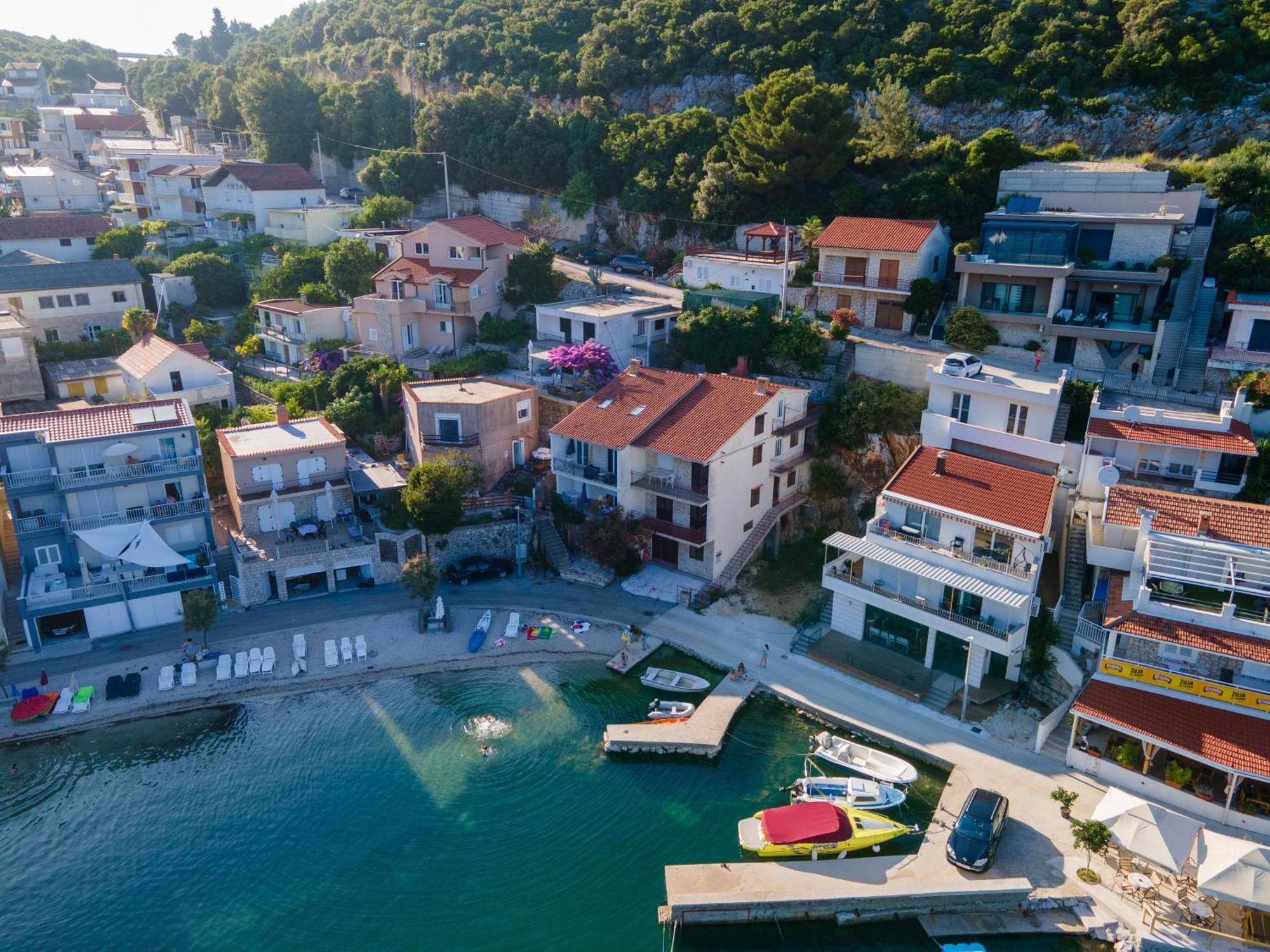 Apartmani Dora Duboka Bagian luar foto